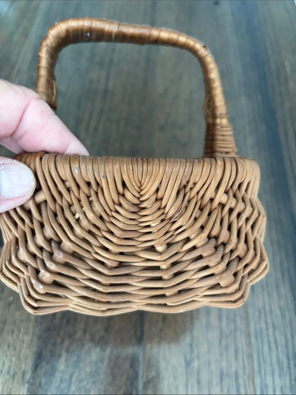 Vintage rattan basket with handle, rectangle, 7x2.5”